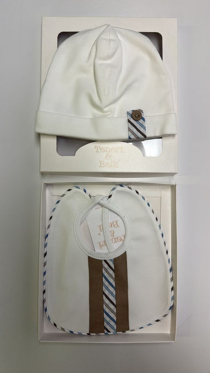 Coordinato cappello e bavetta bianco e marrone