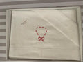 Lenzuolino ricamo cuore rosso