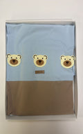 Copertina con stampa azzurra e marrone