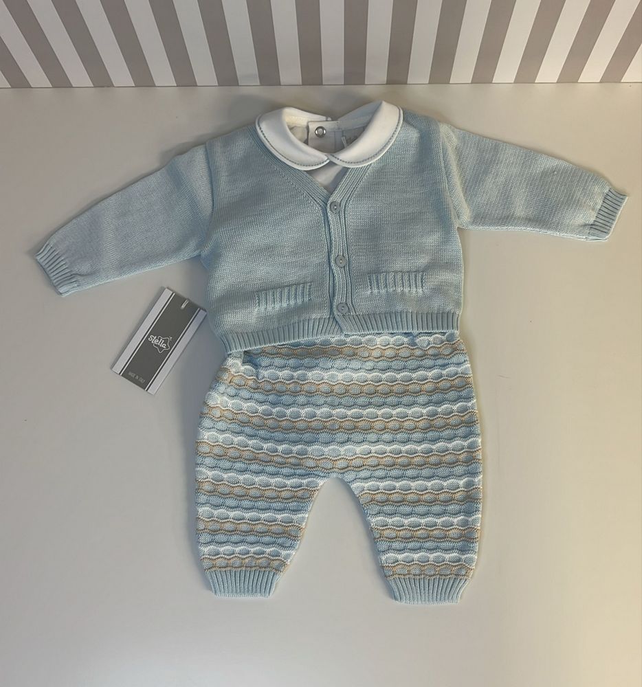 Salopette in maglia azzurra