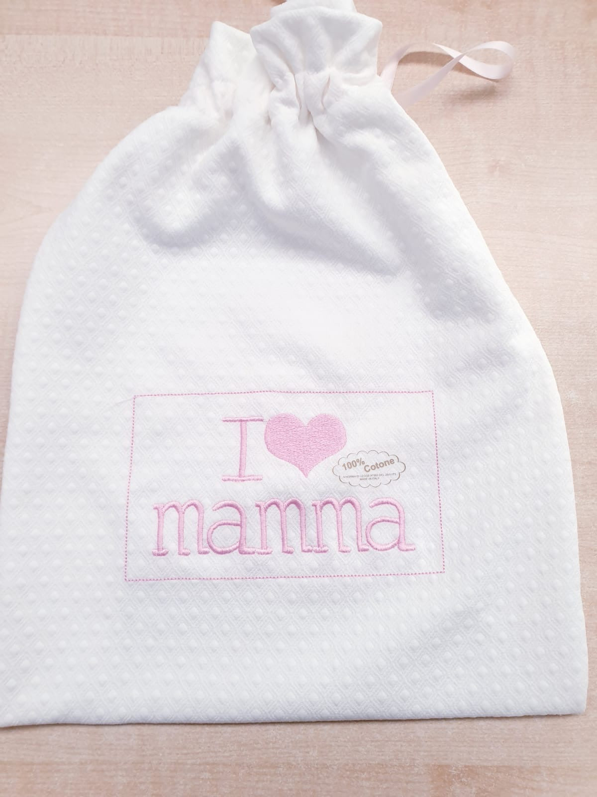Sacchetto nascita ricamato "I love Mamma"
