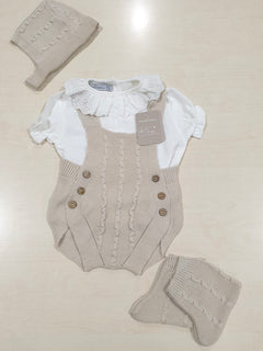 Pagliaccetto cappellino e scarpine neonata