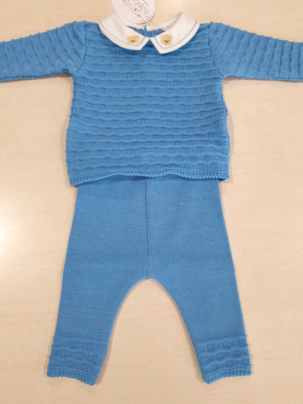 Completino due pezzi in filo di Scozia tema Daddy & me