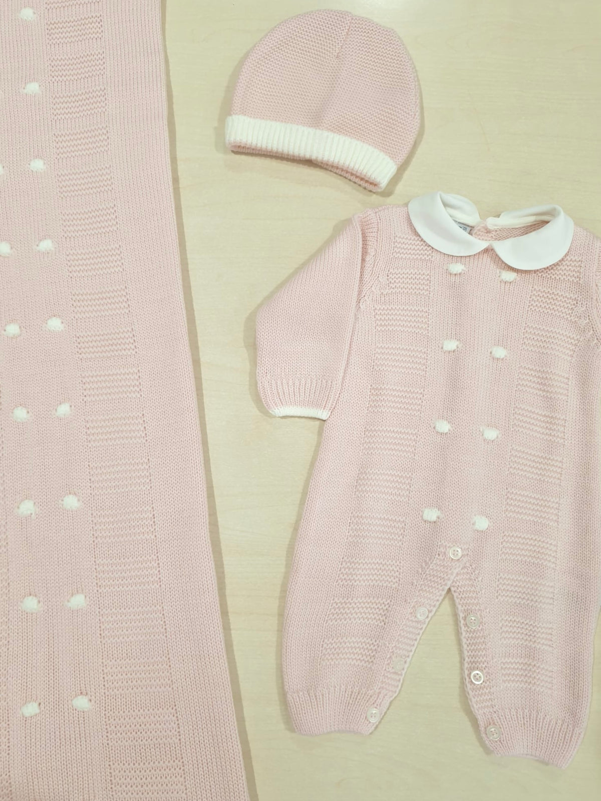Set completo di tutina, copertina e cappellino
