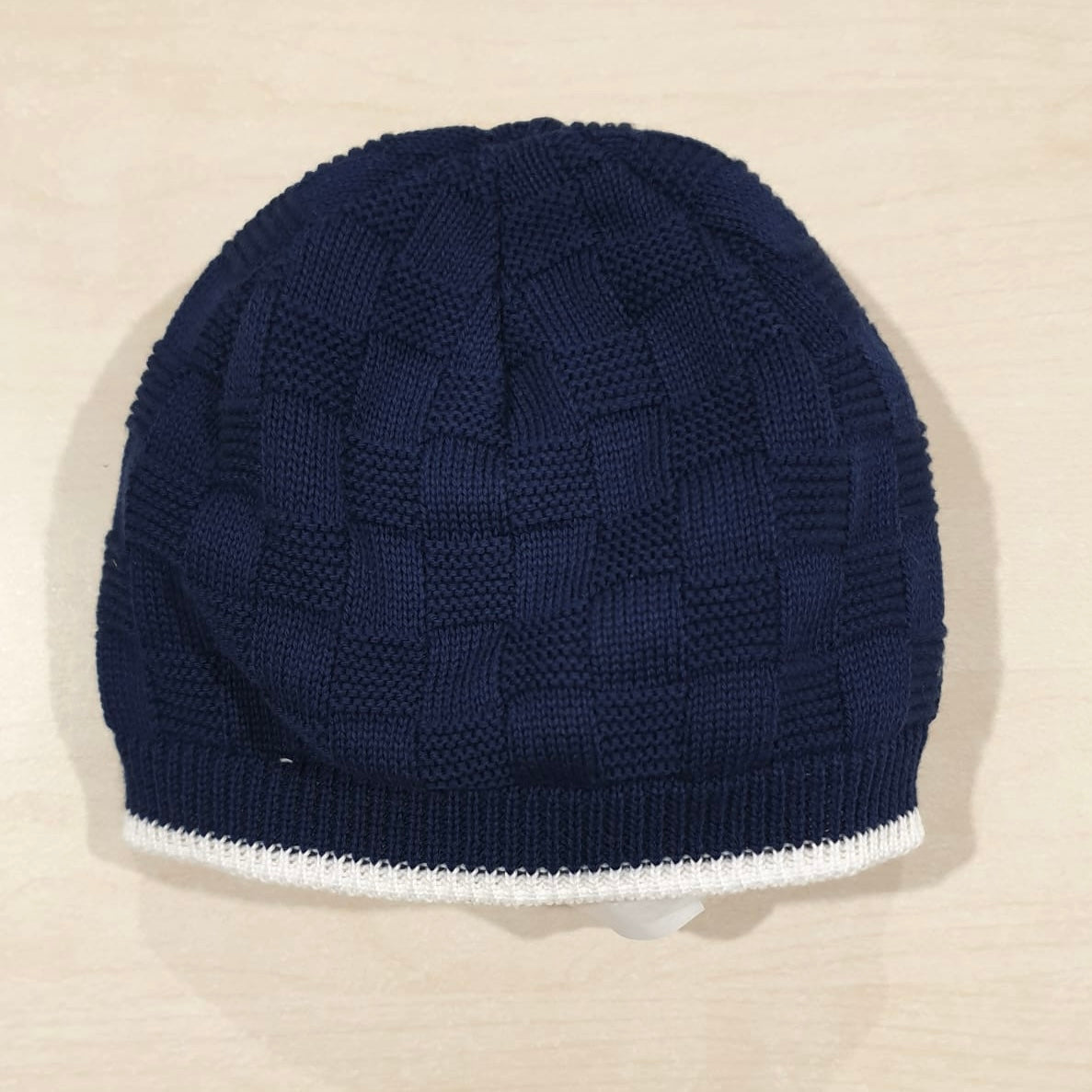 Cappellino in maglina ricamato