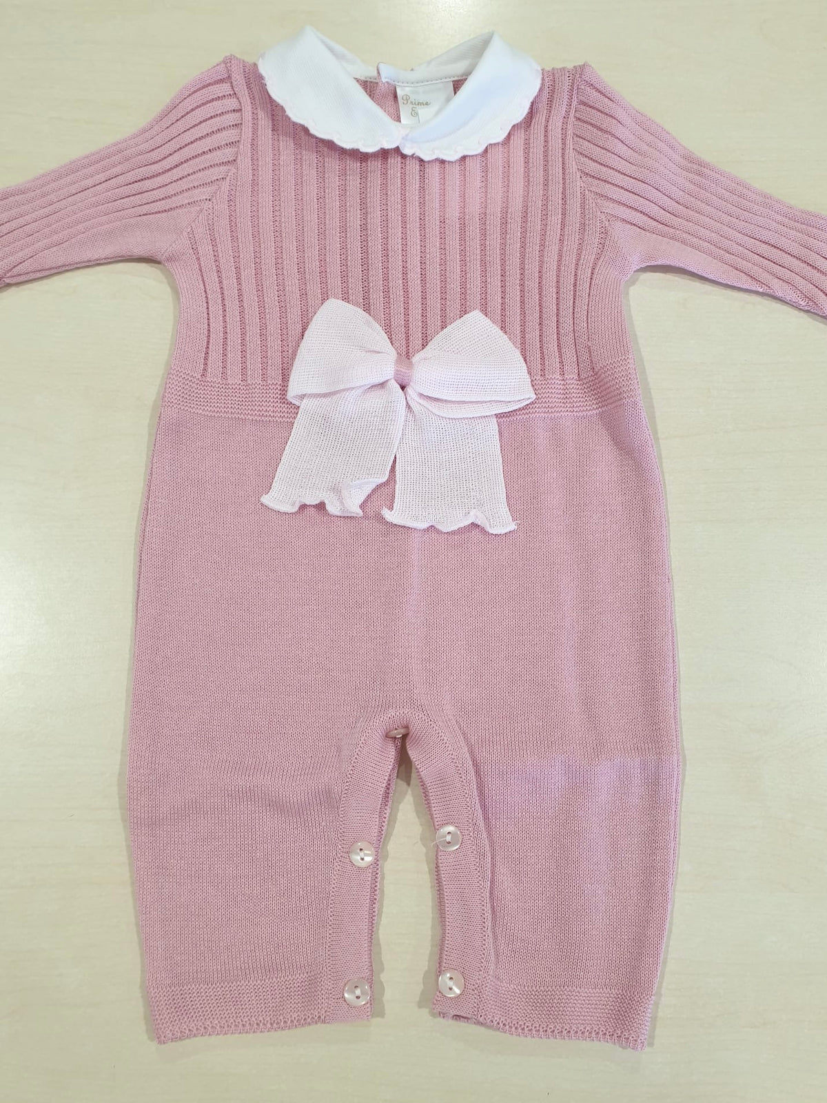 Tutina in filo rosa