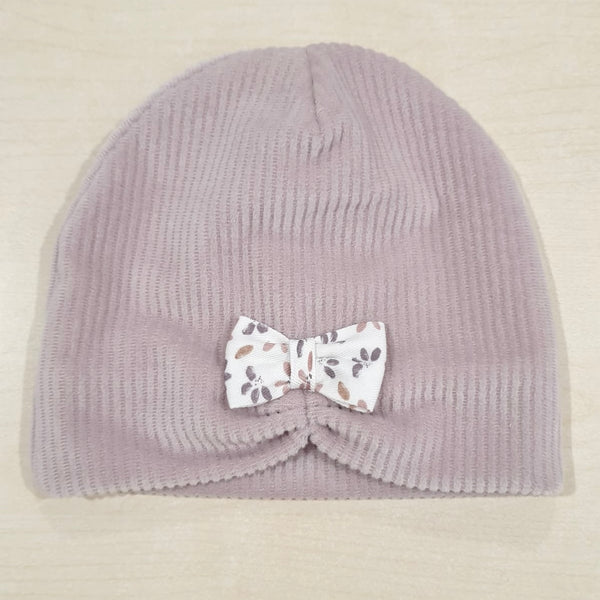 Cappellino in ciniglia fiocco