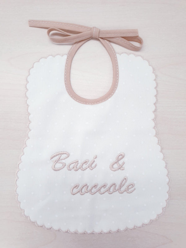 Bavetta ricamata 100% cotone “Baci e coccole”