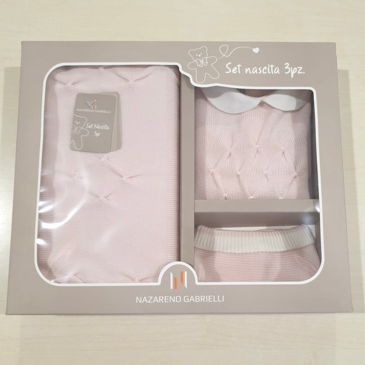 Set uscita clinica compresa di tutina, cappellino e copertina