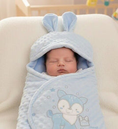 Baby sacco con orecchie in ciniglia ricamata